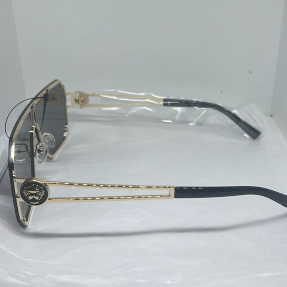 Manhattan Edge Shield Sunglasses – Oversized Fashion Statement - Picture 2 of 3